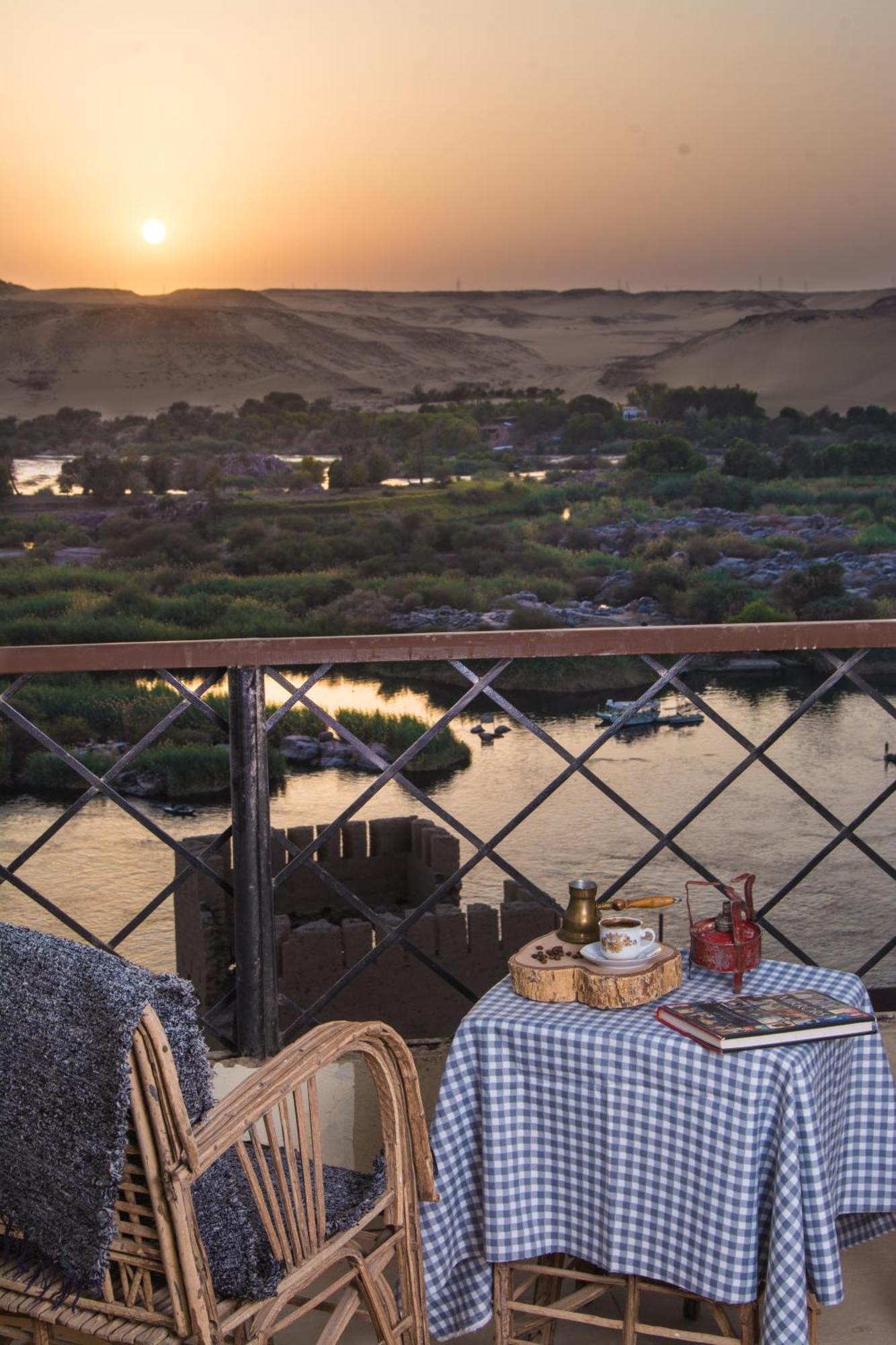 Aswan Nile Palace Exterior foto