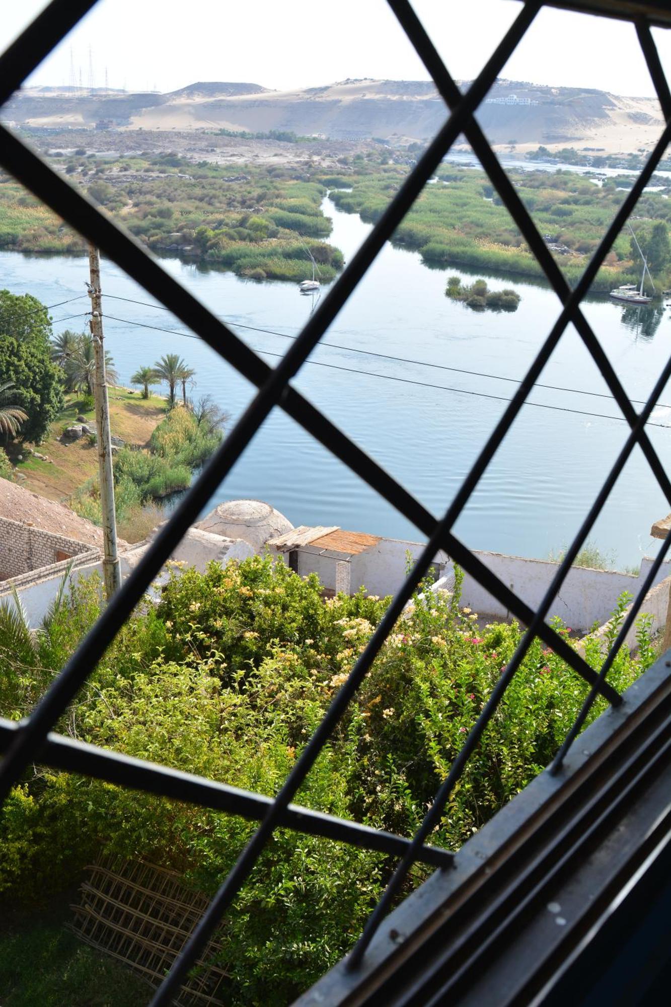 Aswan Nile Palace Exterior foto